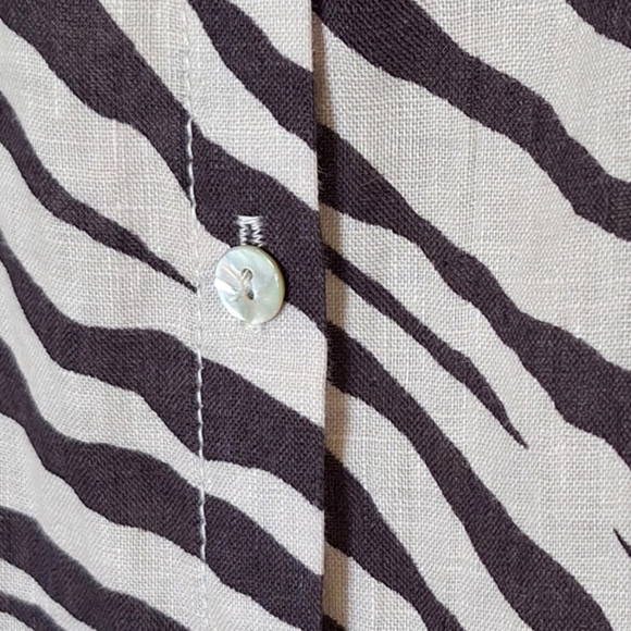 Tahari Linen Zebra Button Down Tunic Top NWT Animal Print XL Coastal Oversized - Picture 5 of 7